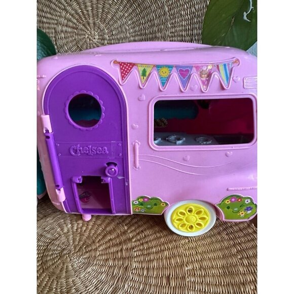 Barbie Chelsea Camper & Car Set - Picture 2 of 12